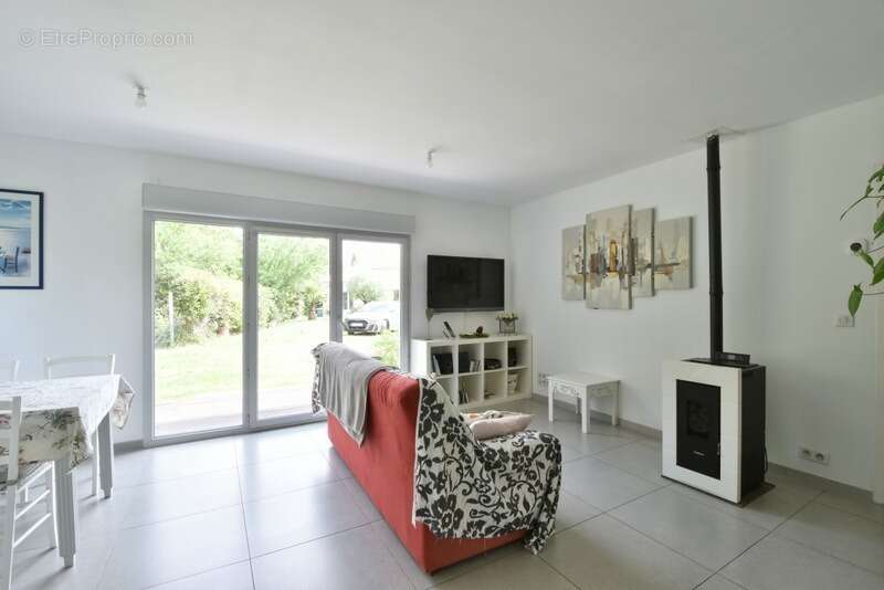 Maison à LAPEYROUSE-FOSSAT