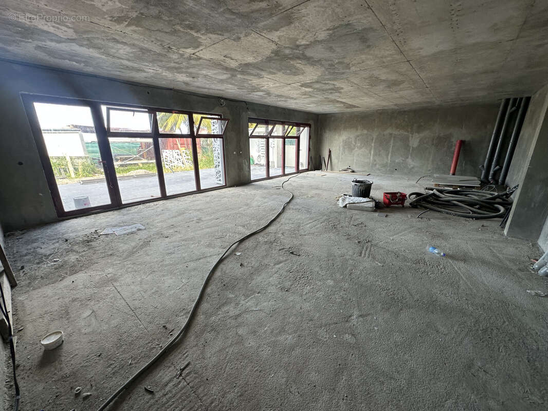 Commerce à SAINT-MARTIN