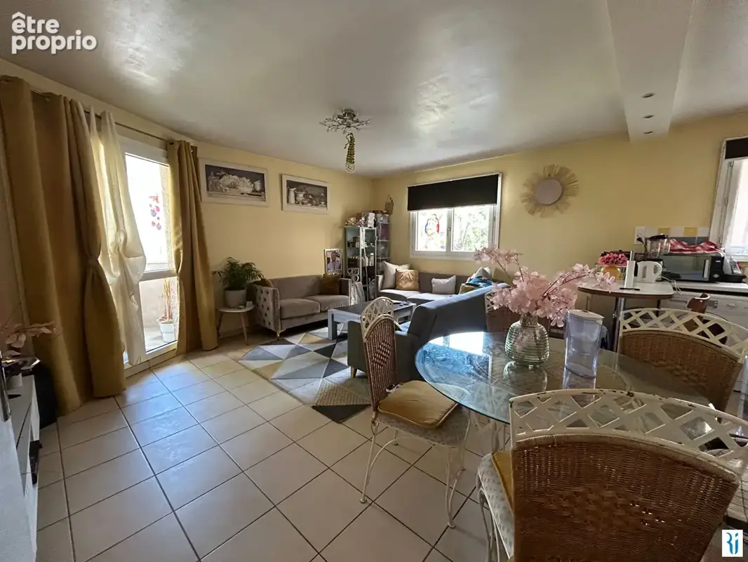 À vendre appartement F3 Rouen gauche avec balcon et parking - photo 3
