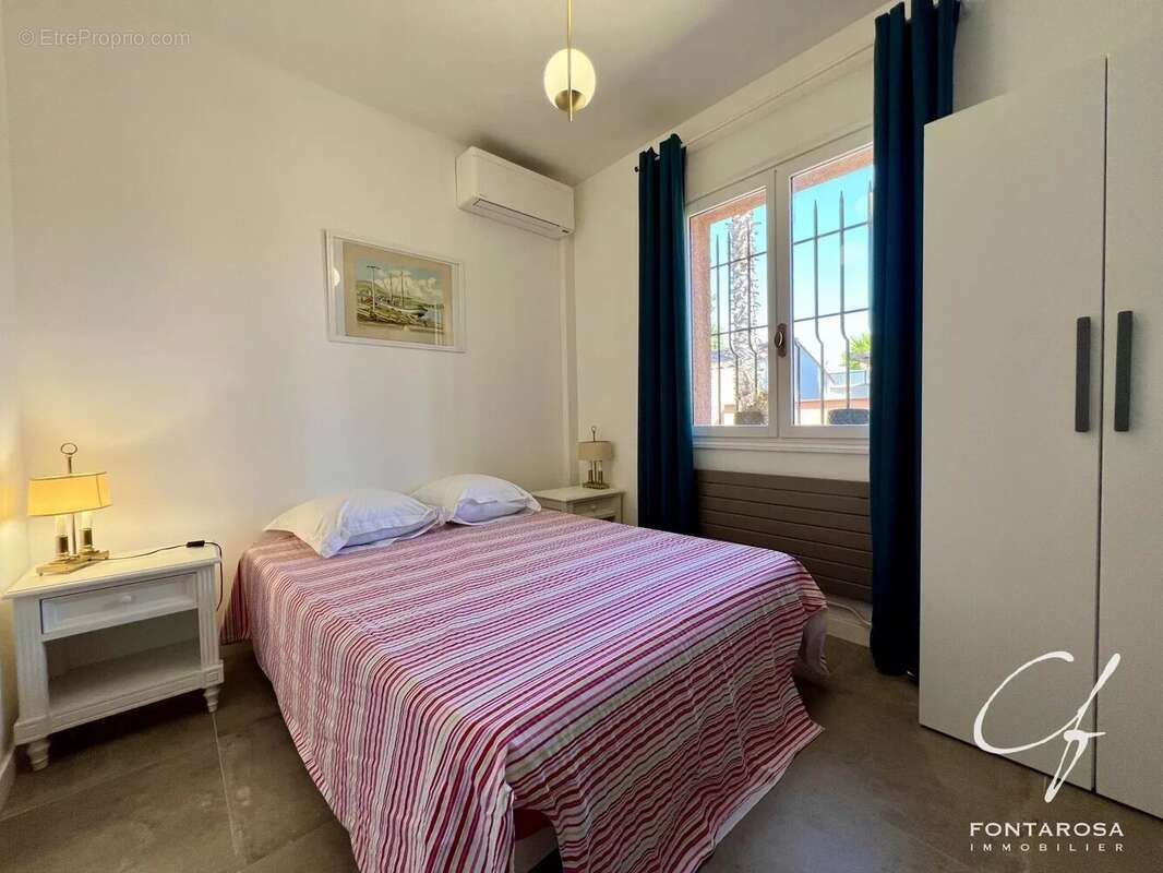 Maison à PUGET-SUR-ARGENS