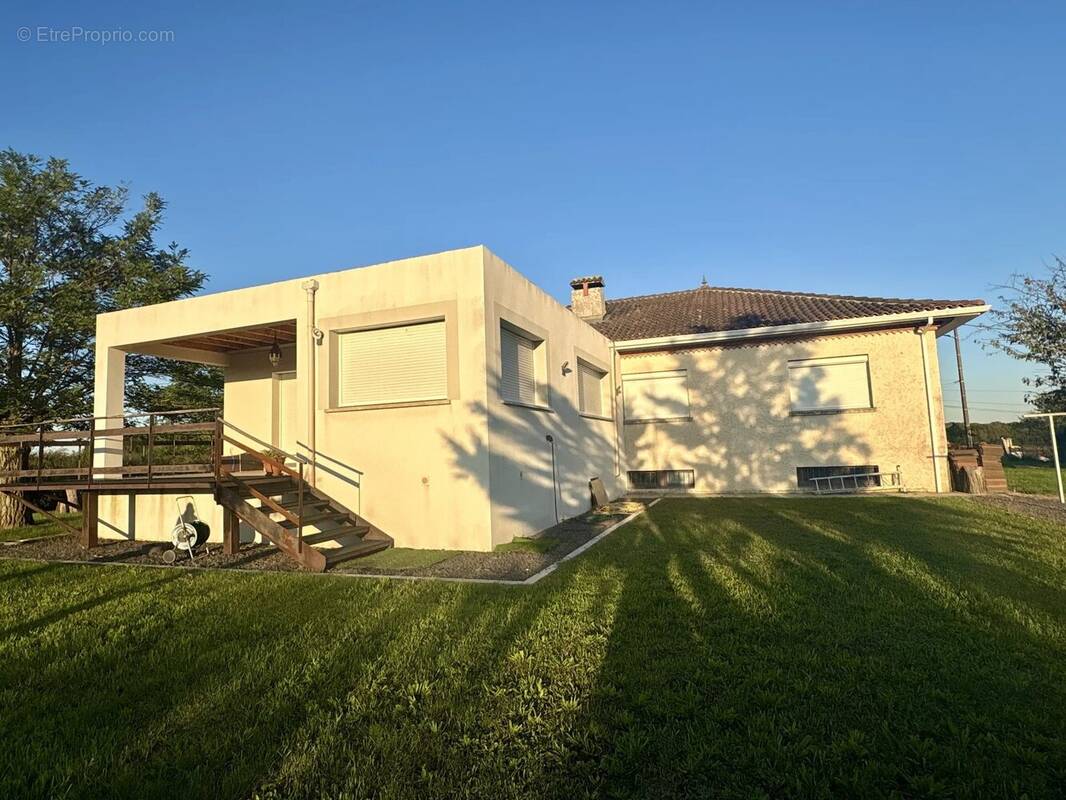 Maison à FONTENILLES