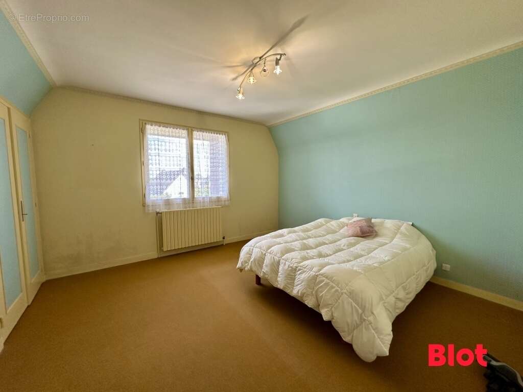Maison 147 m² à Montfort-Sur-Meu  - photo 7