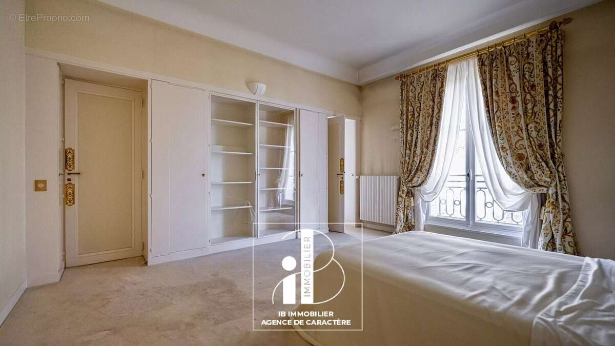 Maison à FONTAINEBLEAU