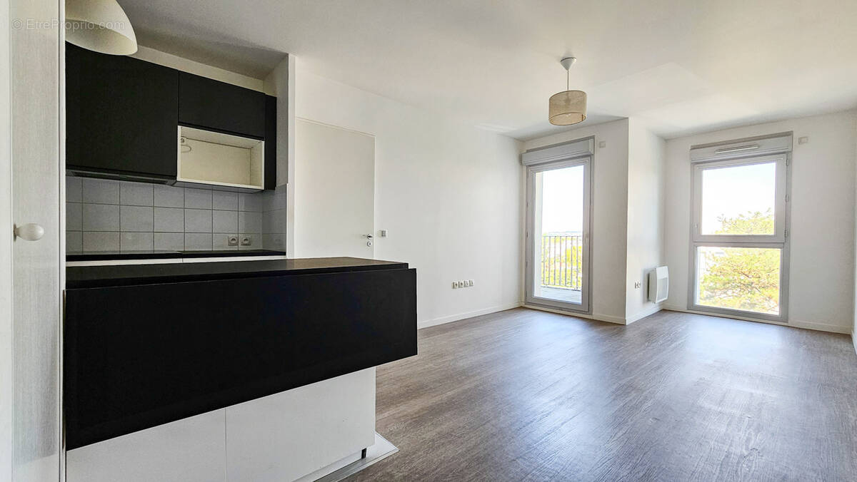 Appartement à SARTROUVILLE