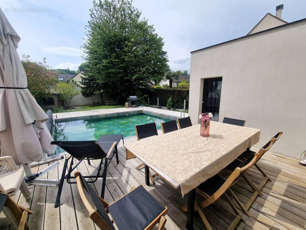 Maison à BOUFFEMONT