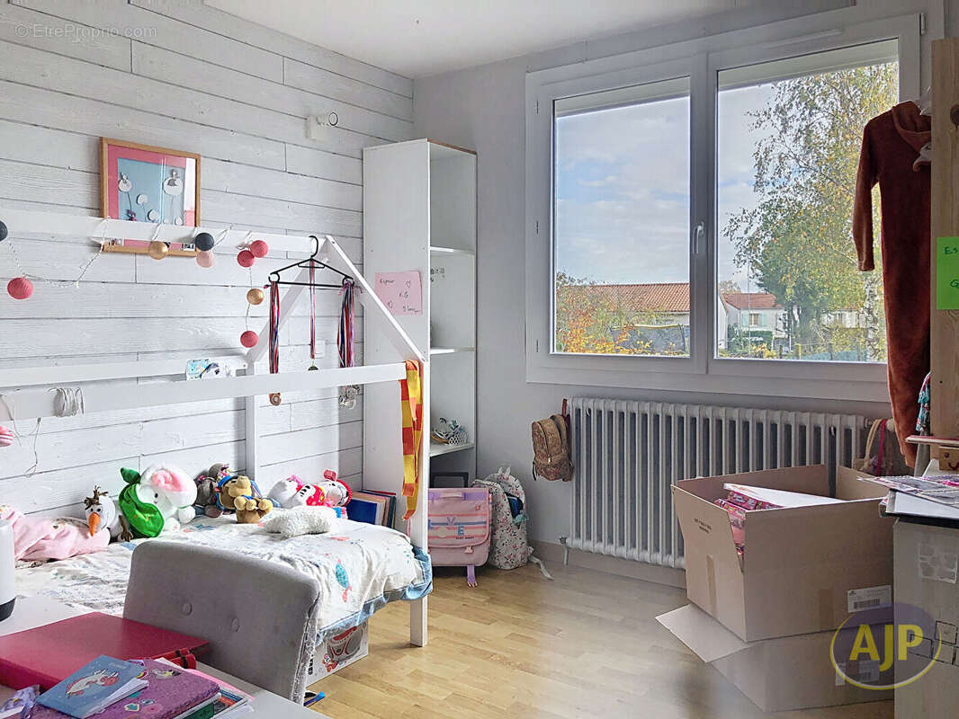 Maison à SAINT-LEGER-SOUS-CHOLET