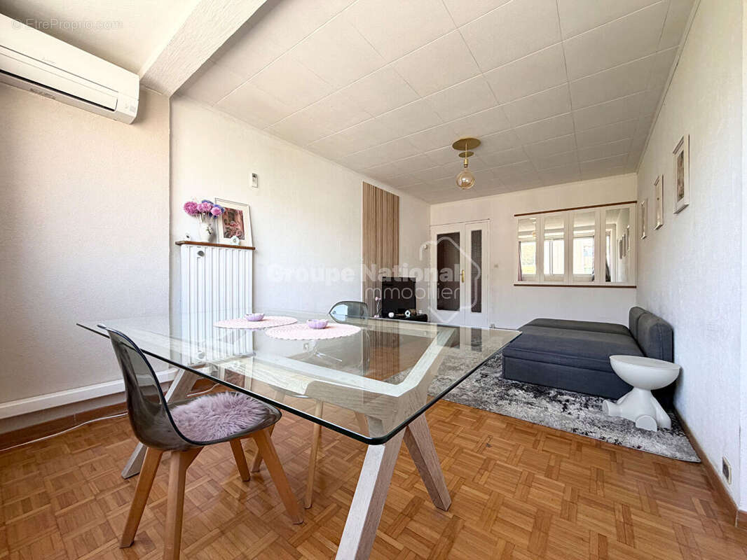Appartement à MARSEILLE-15E