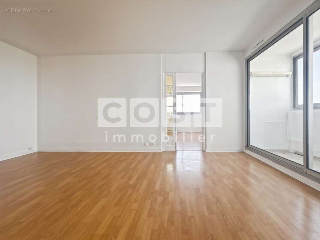 Appartement à COLOMBES
