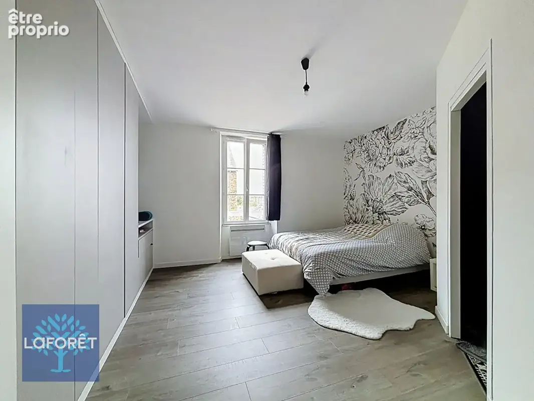 Appartement Fougeres  3 pièce(s) 102 m2 - photo 9