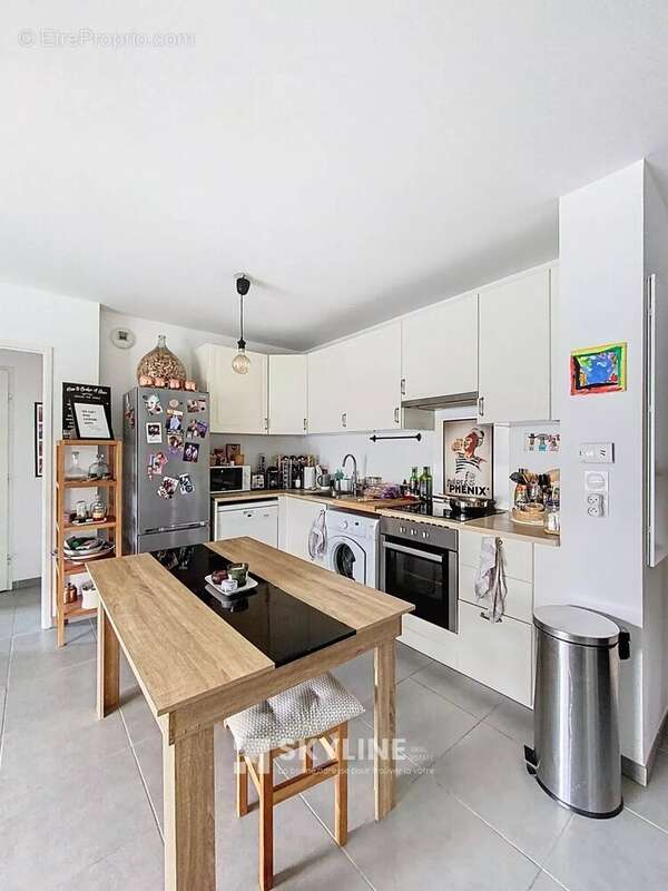 Appartement à MARSEILLE-4E