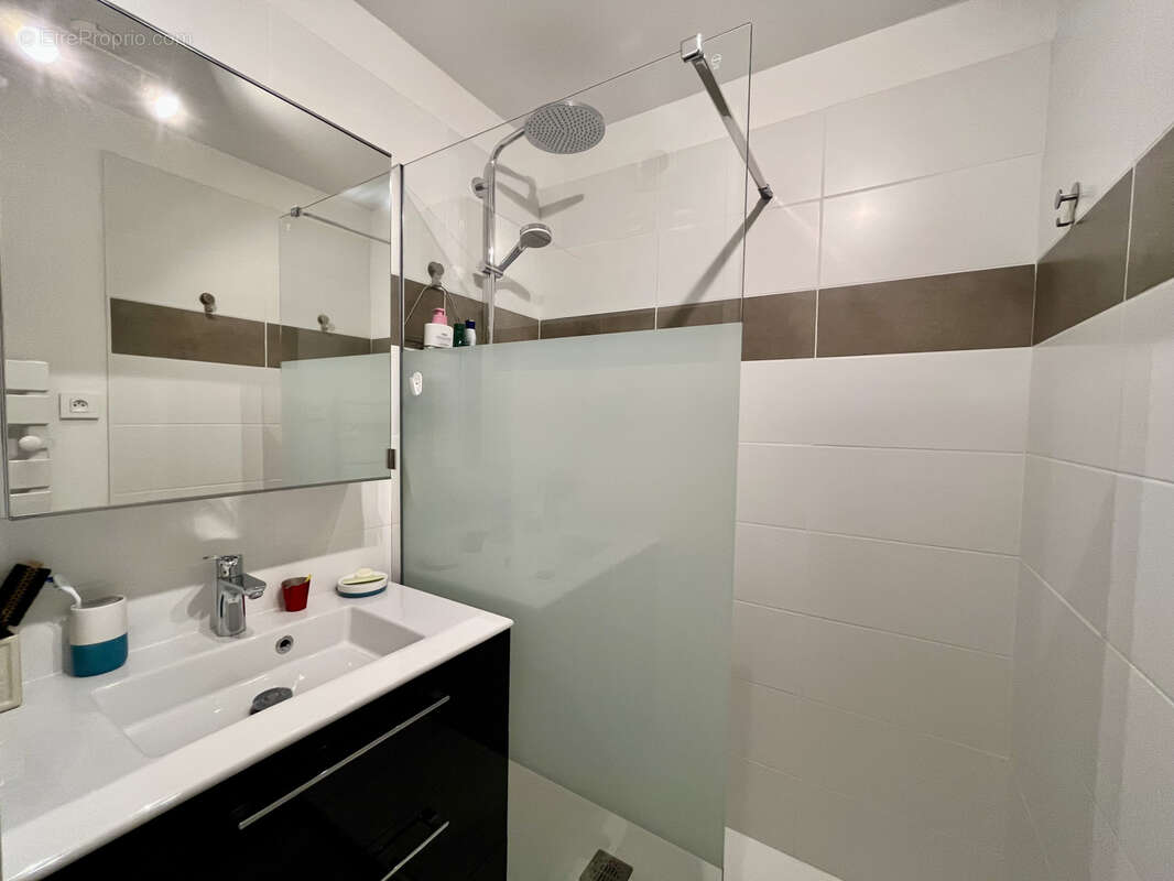 Appartement à MALLEMORT