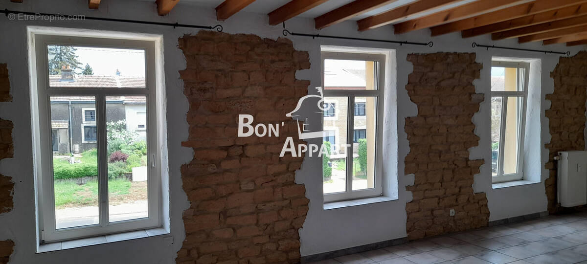 Appartement à ALLONDRELLE-LA-MALMAISON