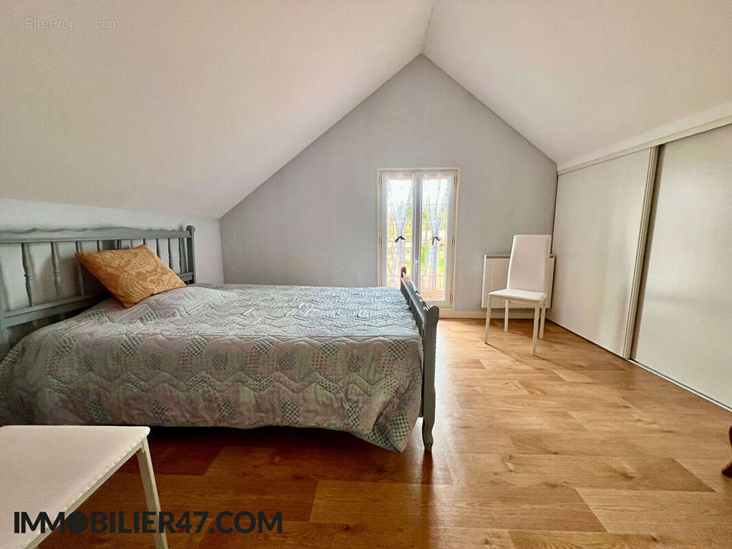 Maison à SAINTE-LIVRADE-SUR-LOT