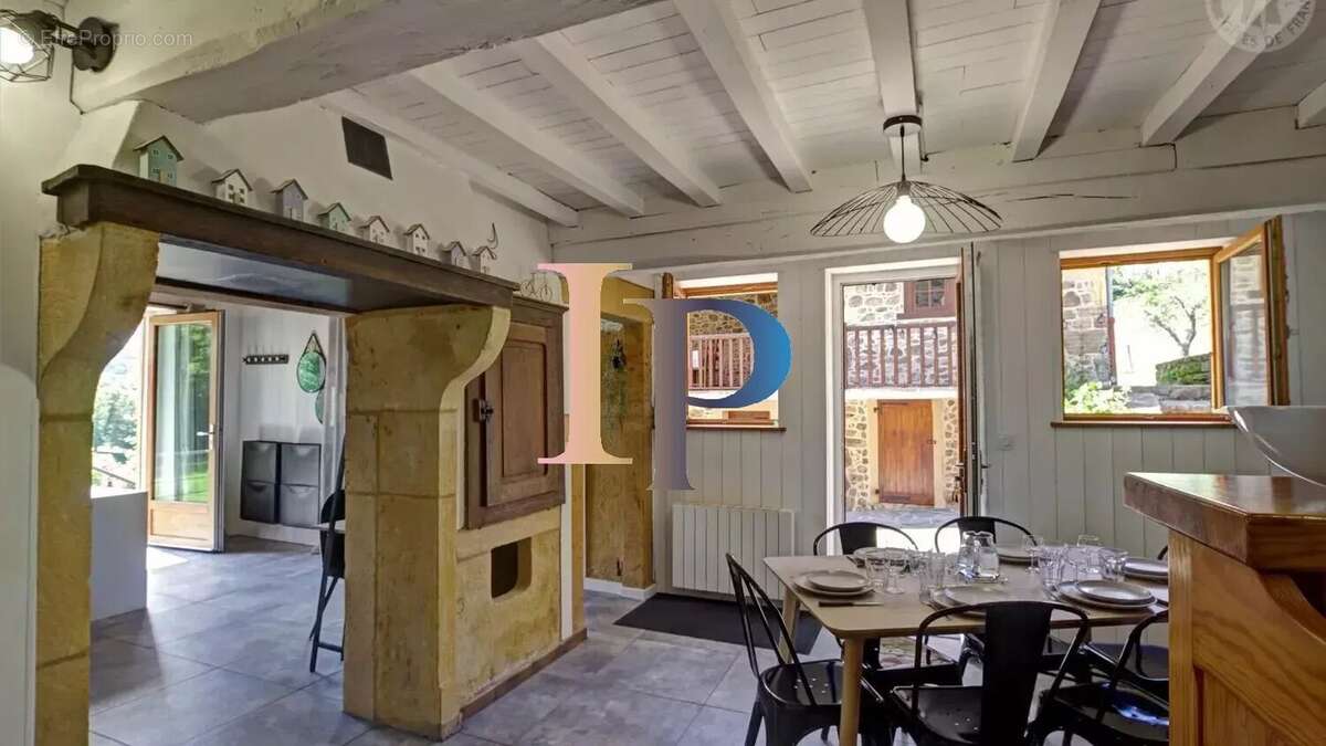 Maison à CHAUFFAILLES