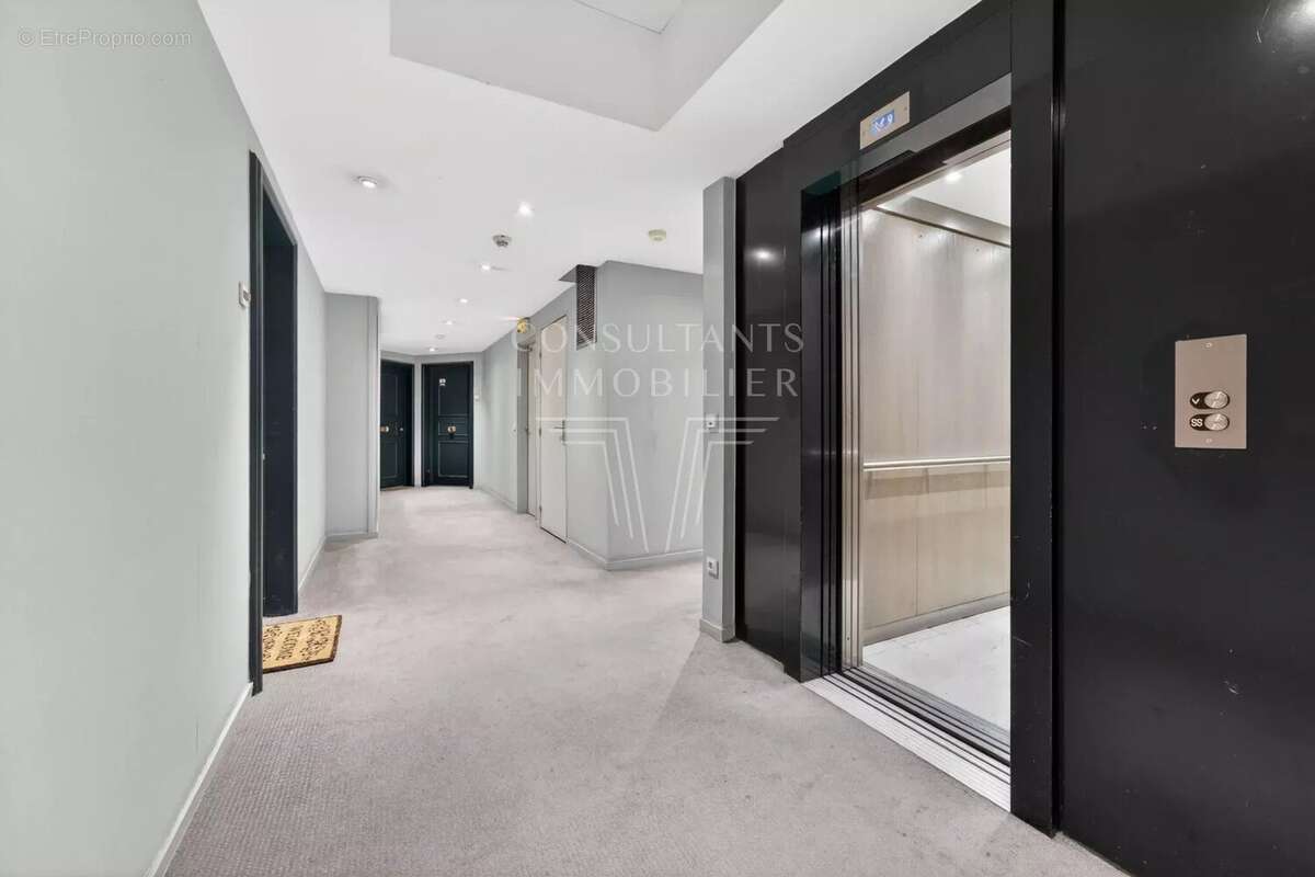 Appartement à LEVALLOIS-PERRET