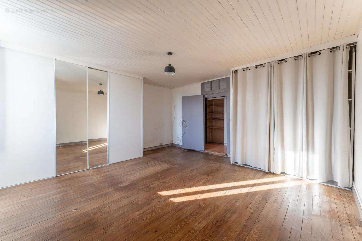 Maison à SAUVETERRE-DE-GUYENNE