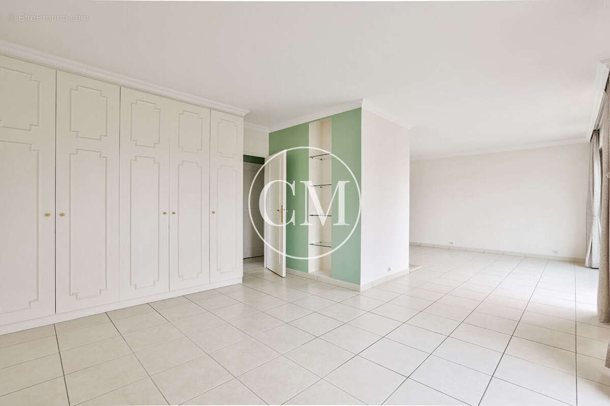 Appartement à VERSAILLES