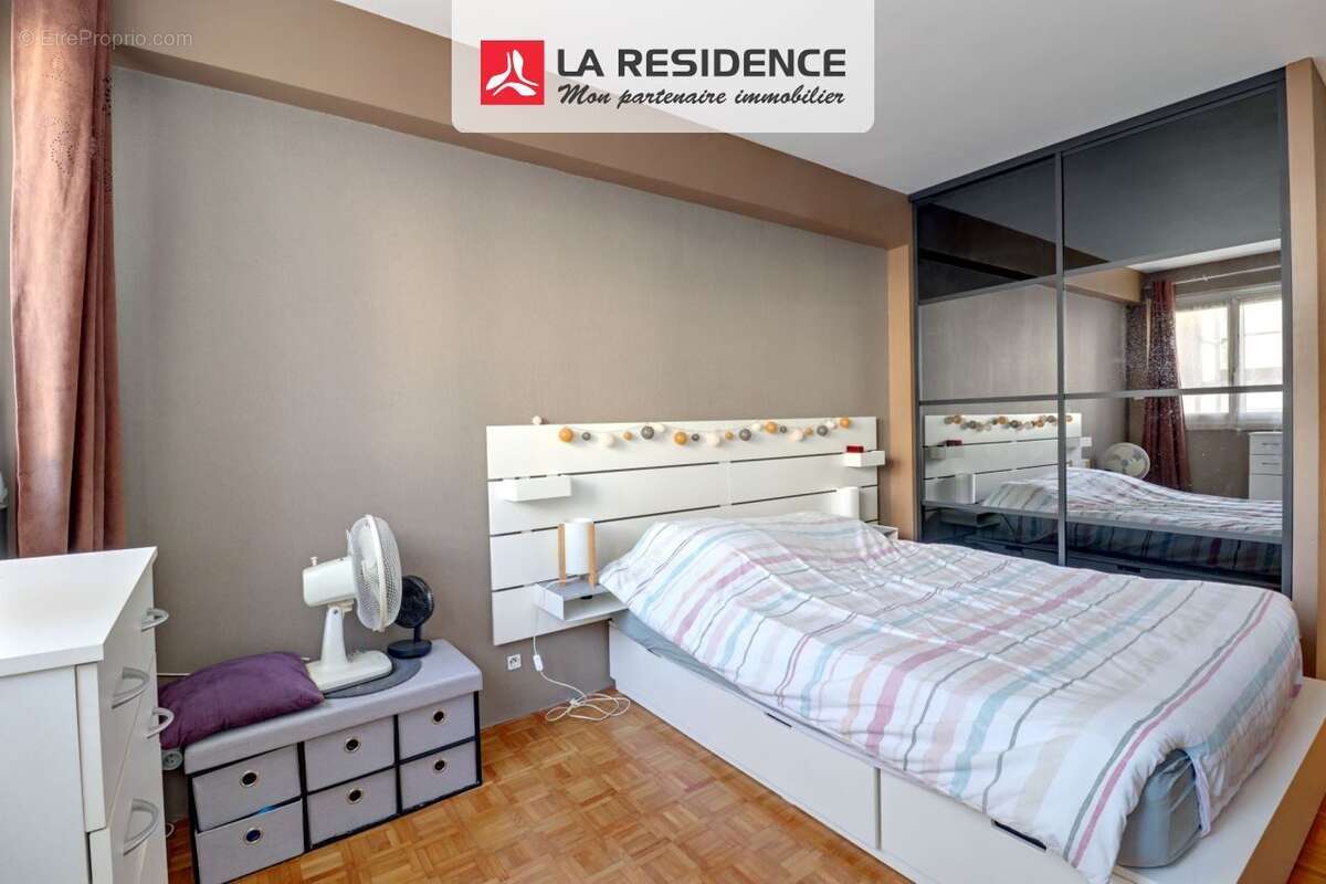 Appartement à PARIS-12E