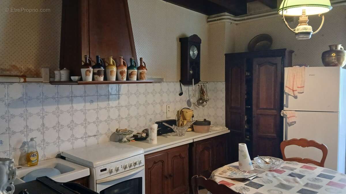 Maison 7 pièces 160 m² à vendre à Saint-Severin (16390) - photo 12