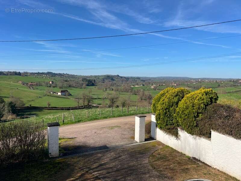 Maison à CHAUFFAILLES