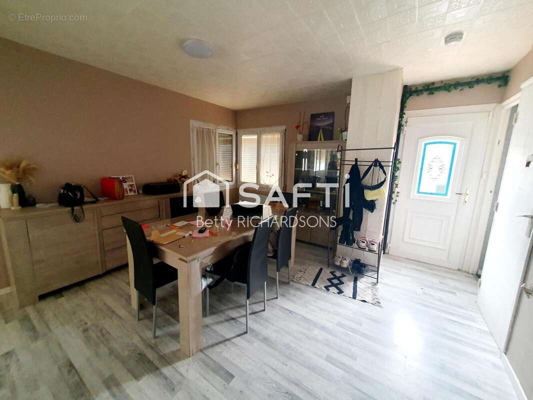 Photo 2 - Maison à MERICOURT