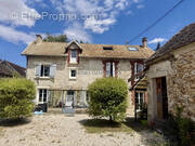 Maison à NEAUPHLE-LE-CHATEAU