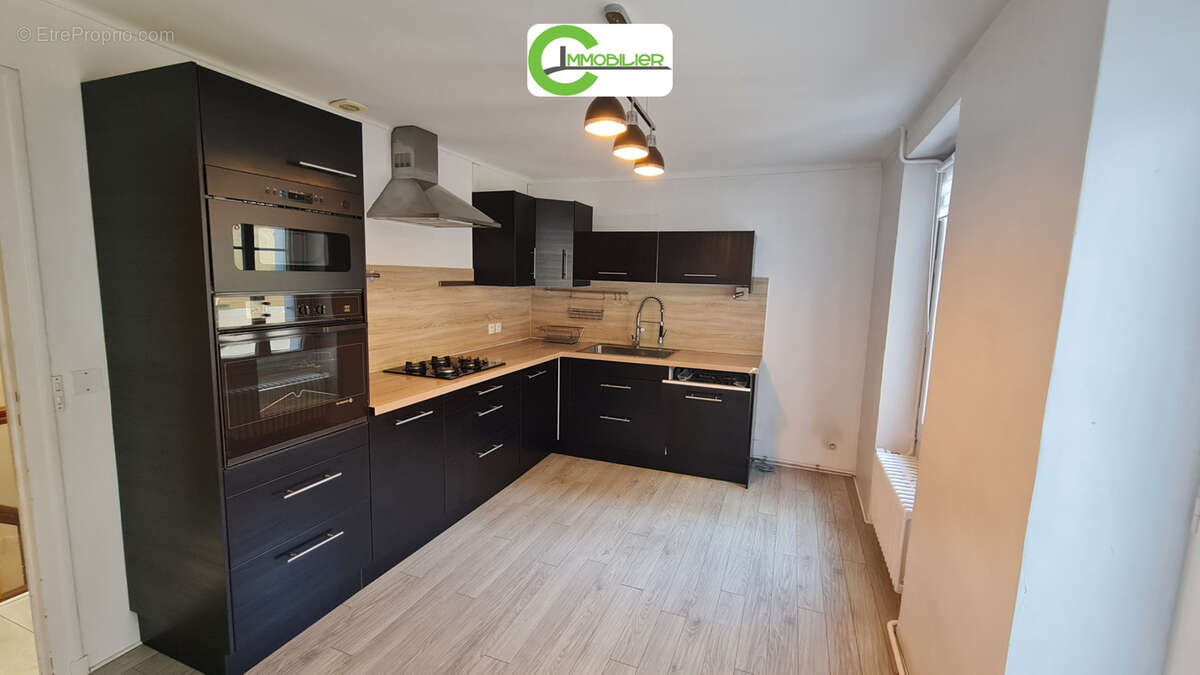 LA FERTE BERNARD, Immeuble de rapport centre ville - photo 2