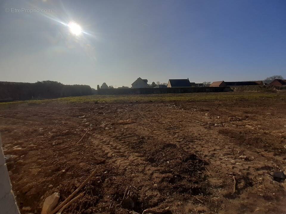 Terrain à LE VAUDREUIL