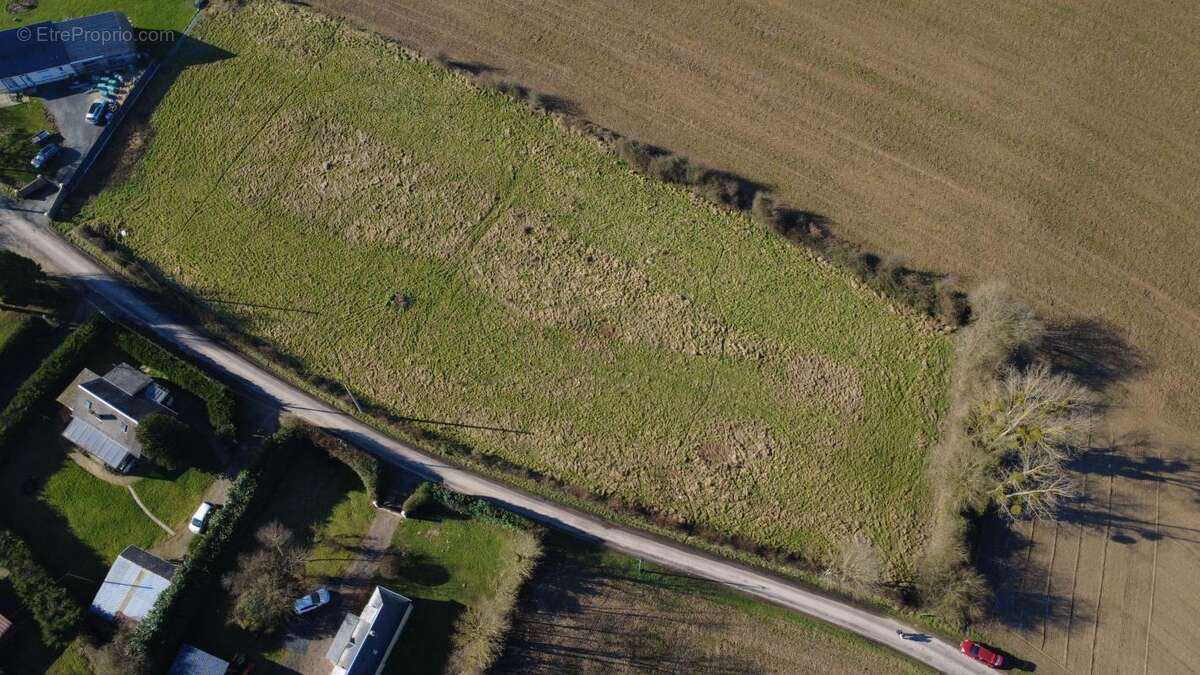 Terrain à BERNAY