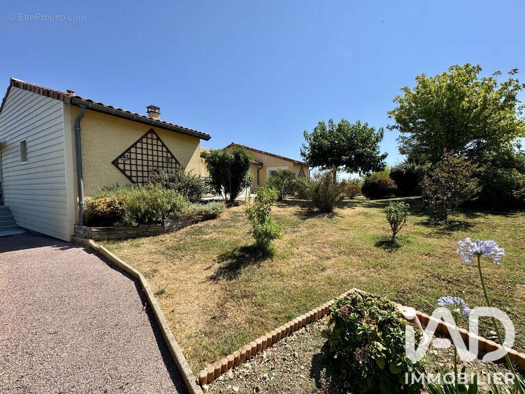 Maison 127 m² à Regat  - photo 3