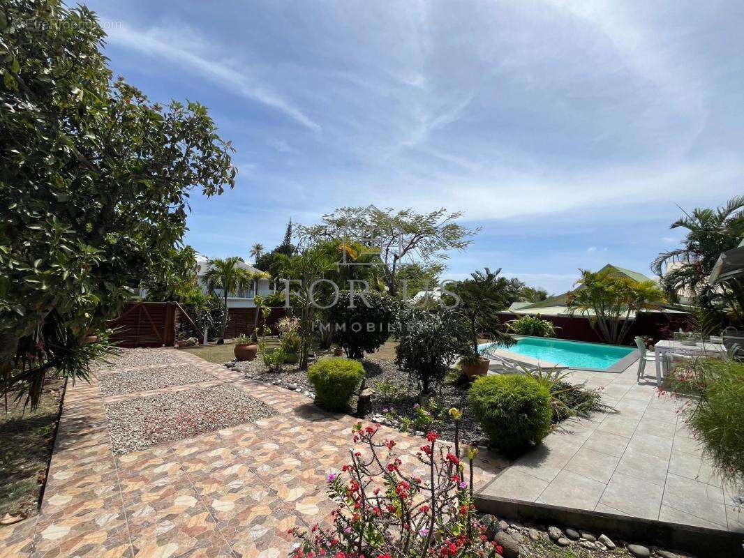 Maison à SAINTE-ANNE