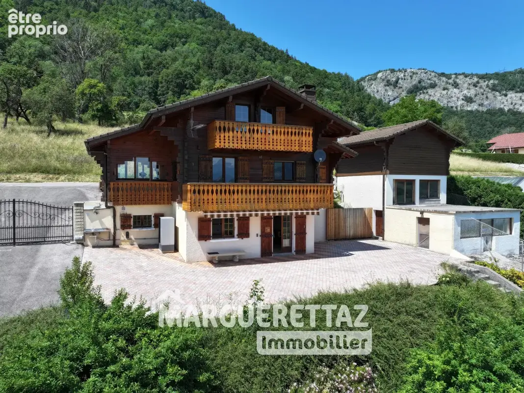 A onnion chalet authentique face au mont-blanc - photo 2
