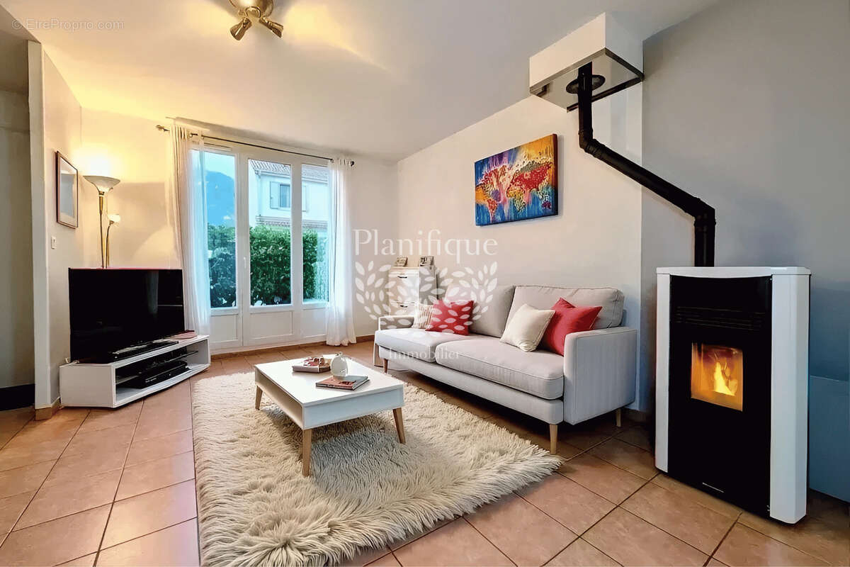 Maison à BONNEVILLE