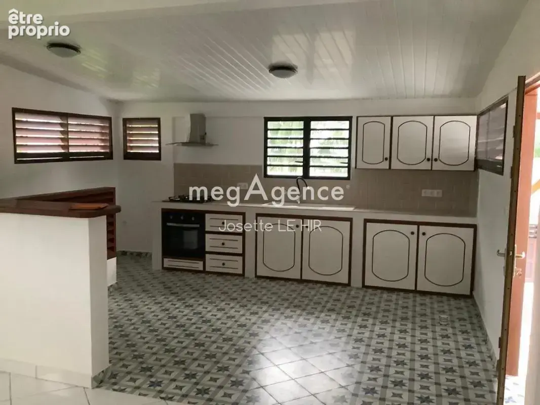 Immeuble R+1 / 402 m² Route de Bourda Montabo - photo 12