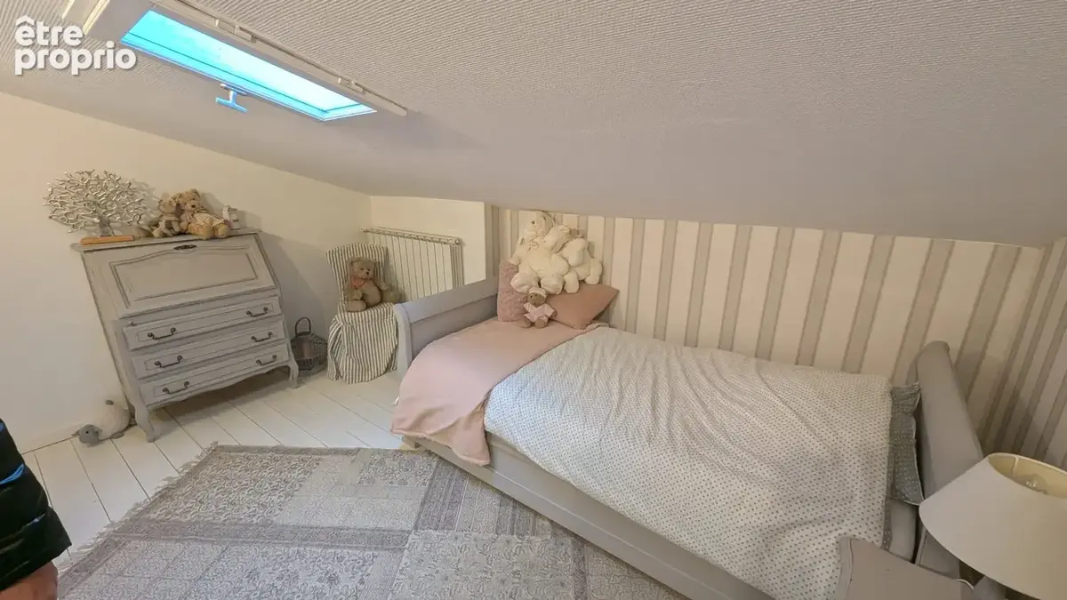 Maison 250 m² à Le Cannet-Des-Maures  - photo 4