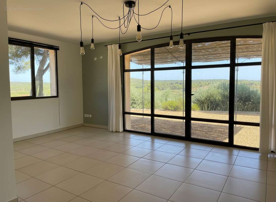 Villa avec piscine Pézenas séjour 4 chambres  - Maison à PEZENAS