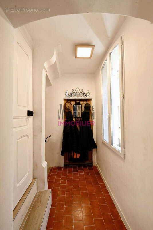 Maison à L'ISLE-SUR-LA-SORGUE