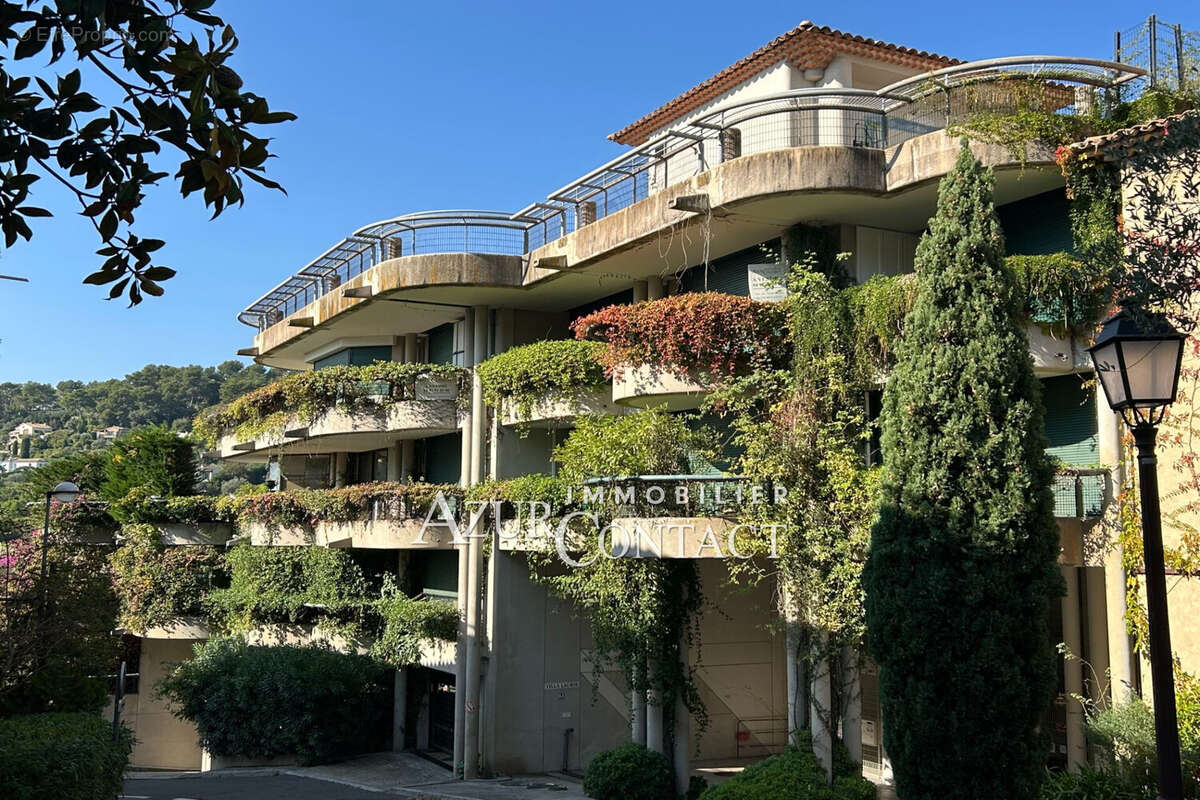 Appartement à MOUGINS