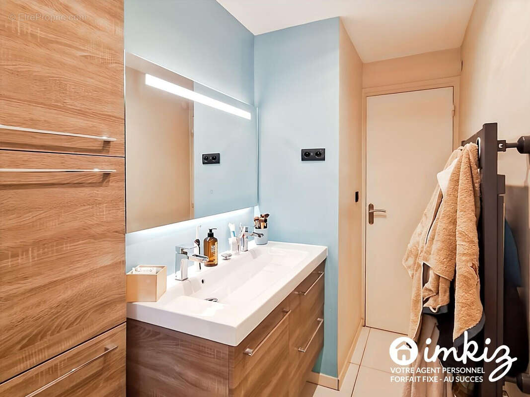 Gratte ciel - T3 70 m² avec balcon, DPE C - photo 12