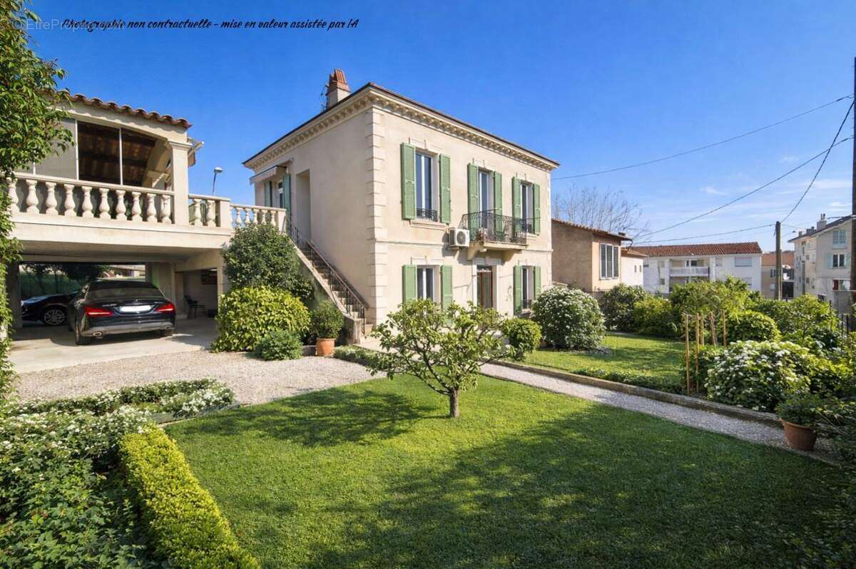 Maison à SAINT-LAURENT-DU-VAR