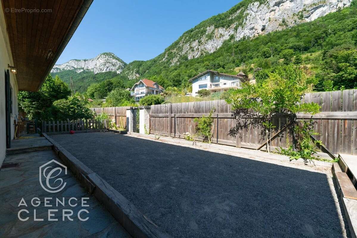 Maison à VEYRIER-DU-LAC