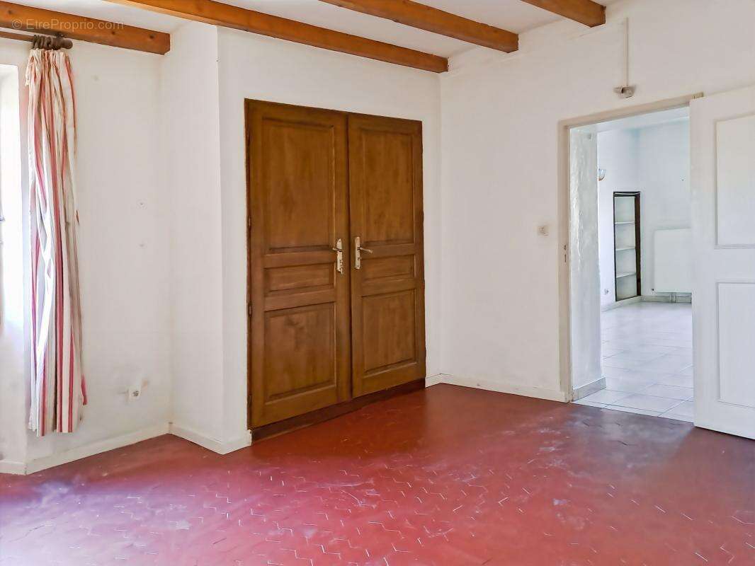 Maison à CHATEAU-ARNOUX-SAINT-AUBAN