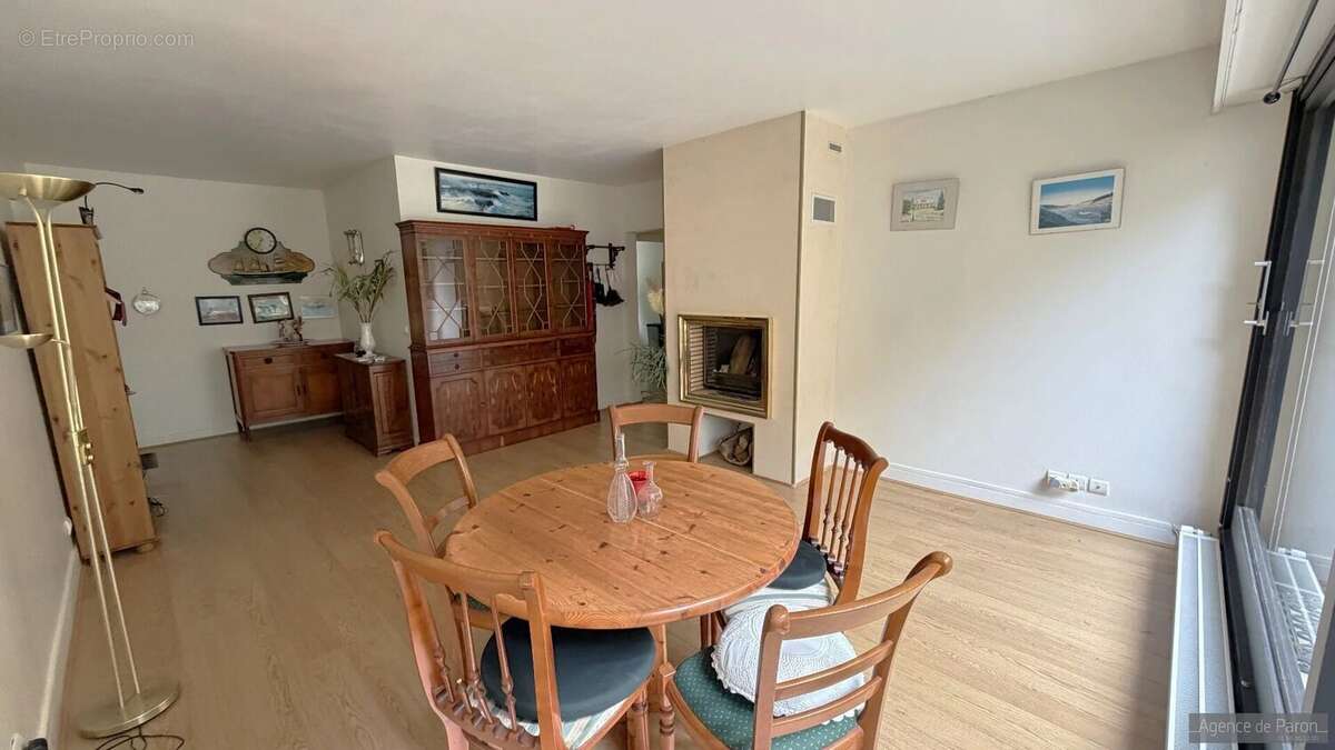 Appartement à VERRIERES-LE-BUISSON