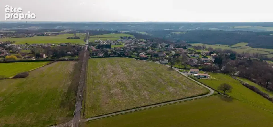 Photo Terrain à Bretx au prix de 119 000€