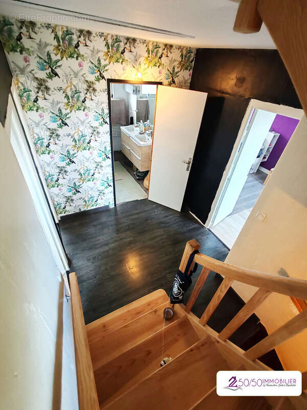 Maison à SAINT-MARTIN-DES-CHAMPS