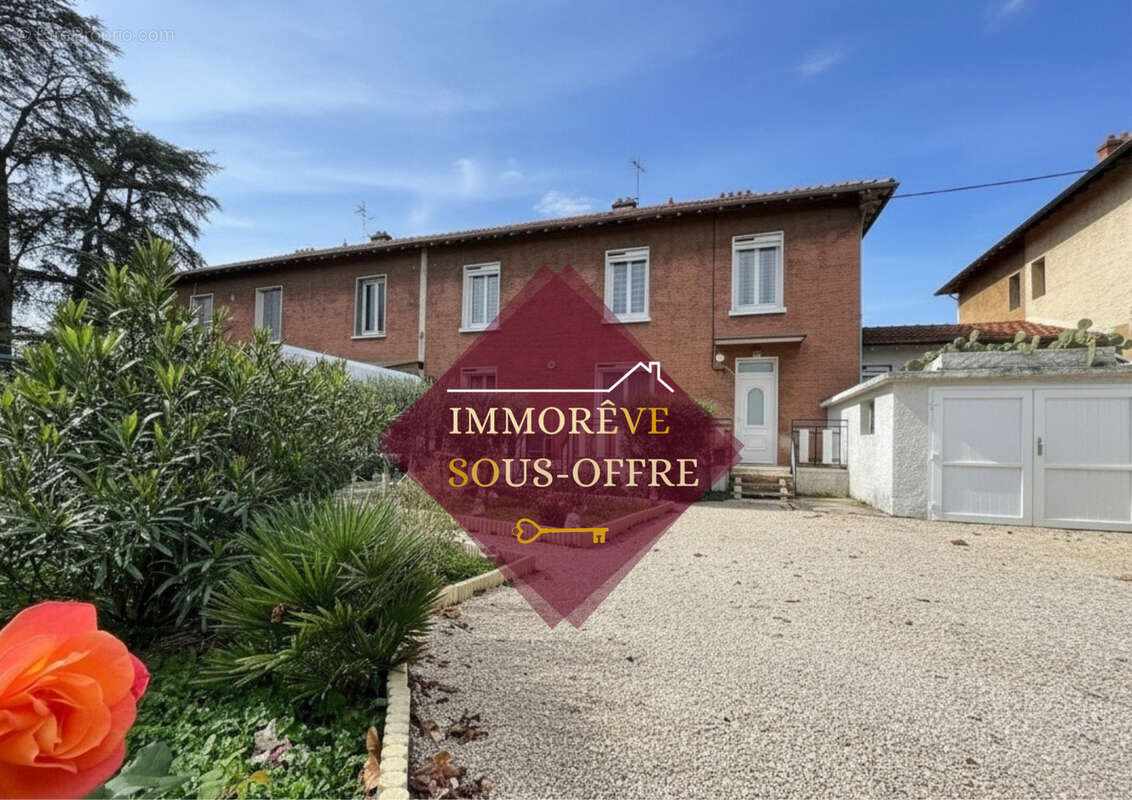 Maison à ROUSSILLON