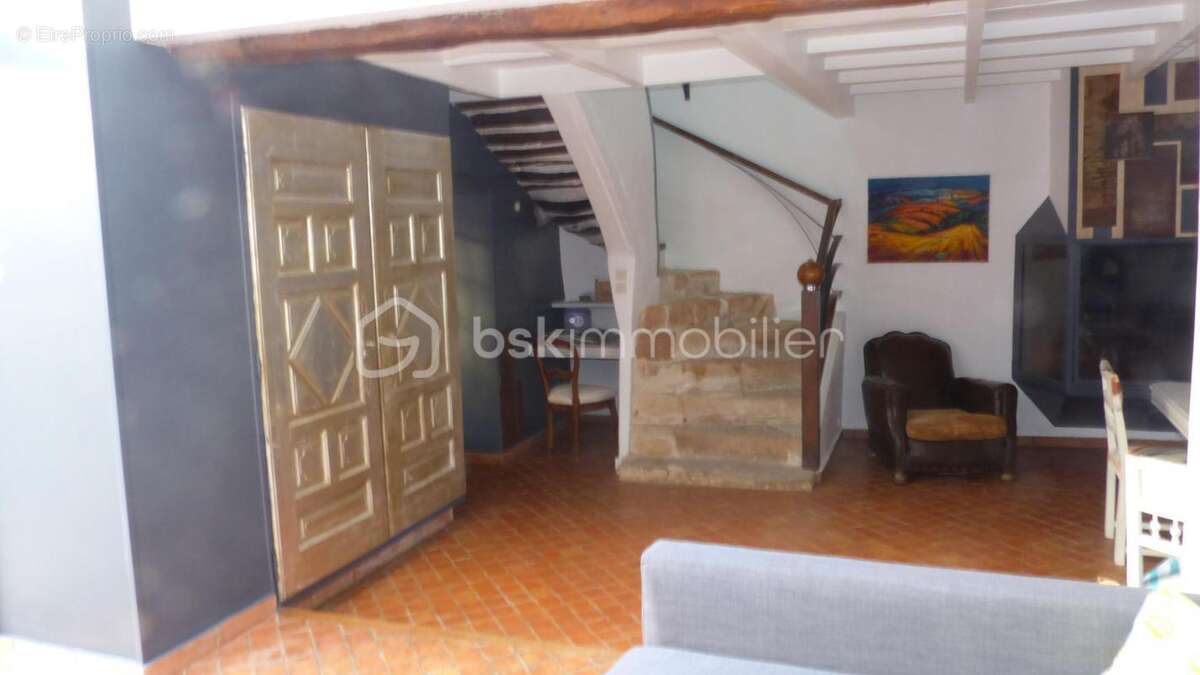 Maison à ROUSSILLON