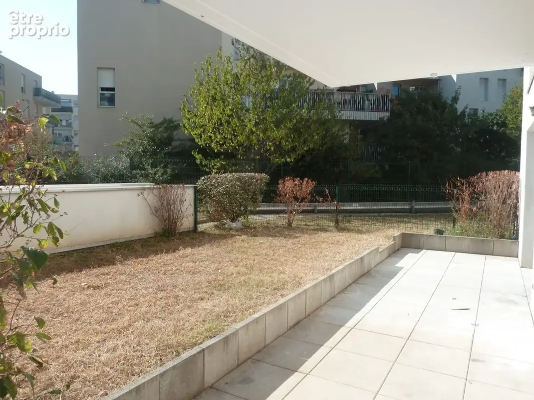 Appartement à BRON