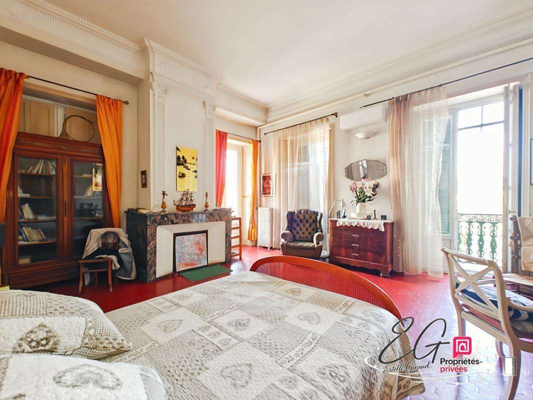 Appartement bourgeois d'exception de 284 m² avec terrasse, balcon filant et vue sur le parc - photo 8