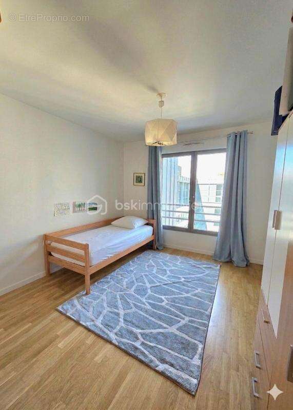 Appartement à NANTERRE